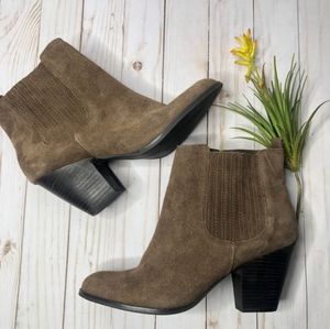 Nine West Gaianna Western Chelsea Ankle Bootie 10